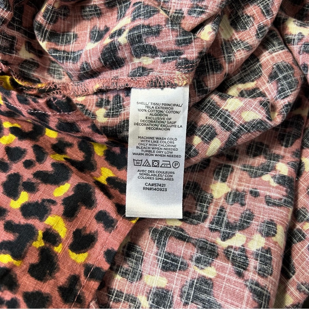 NWT Loft Print Cutout Back Ruffle Shell Pink Leopard Size Small - Picture 8 of 8
